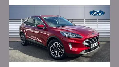 Used Ford Kuga Titanium 225 HP (165 kW) 2020 Red SUV