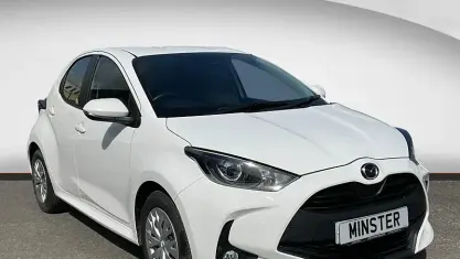Używany Mazda 2 116 KM (85 kW) 2023 Biały Hatchback