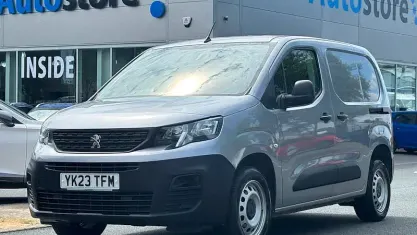 Used Peugeot Partner Premium 102 HP (75 kW) 2023 MPV