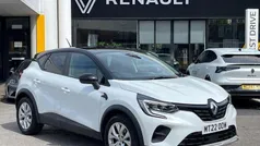 Metallic arctic white Used 2021 Renault Captur Iconic SUV | £13,470 (Fair price)