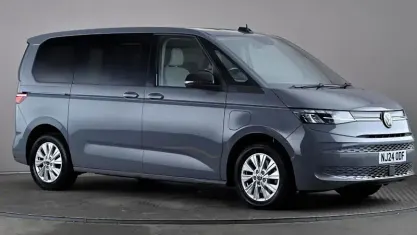 Used VW Multivan Life 218 HP (160 kW) 2024 Grey MPV