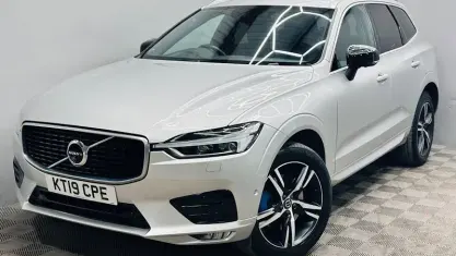 Used Volvo XC60 R-Design 190 HP (139 kW) 2019 Silver SUV