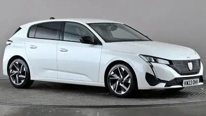 Usado Peugeot 308 Allure Premium 131 HP (96 kW) 2023 Branco Citadino