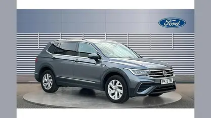Used VW Tiguan Allspace Life 150 HP (110 kW) 2023 Grey SUV