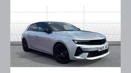 Used Vauxhall Astra 131 HP (96 kW) 2025 Grey Hatchback