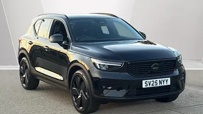 Used Volvo XC40 Plus 197 HP (144 kW) 2025 SUV