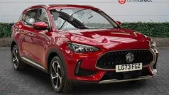 Tri coat dynamic red Used 2023 MG HS SE SUV | £15,850 (Fair price)