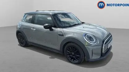 Usado Mini Cooper Classic 136 HP (100 kW) 2022 Citadino