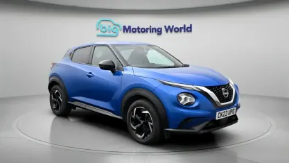 Usado Nissan Juke N-Connecta 114 HP (83 kW) 2023 Azul SUV