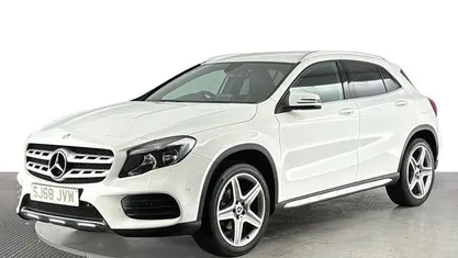 Used Mercedes GLA200 Executive 156 HP (114 kW) 2018 White SUV