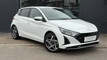 Usado Hyundai i20 Premium 101 HP (74 kW) 2025 Branco Citadino
