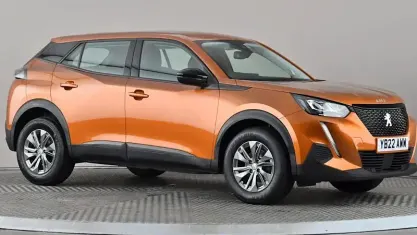 Used Peugeot 2008 Active Premium 110 HP (80 kW) 2022 Orange SUV