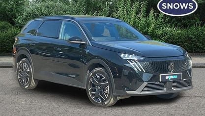 Używany Peugeot 5008 GTi 136 KM (100 kW) 2025 Czarny SUV