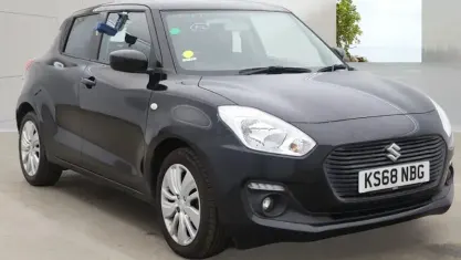 Usado Suzuki Swift SZ-T 111 CV (81 kW) 2018 Negro Utilitario