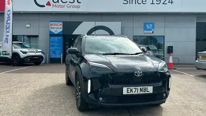 Used Toyota Yaris Hybrid Design 116 HP (85 kW) 2026 Estate