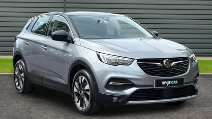 Begagnad Vauxhall Grandland X Sport 131 HK (96 kW) 2019 SUV
