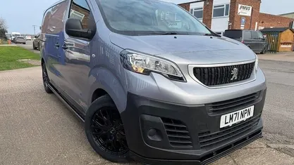 Used Peugeot Expert 122 HP (89 kW) 2021 Van