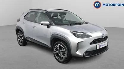 Used 2025 Toyota Yaris Hybrid Estate | £21,699 (Fair price)