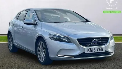 Used Volvo V40 SE Lux 114 HP (83 kW) 2015 Silver Hatchback