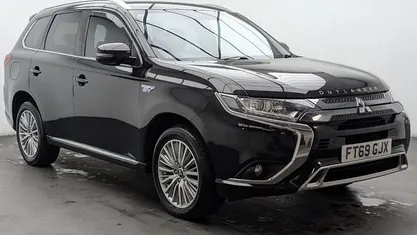Used 2020 Mitsubishi Outlander P-HEV Estate | £14,550 (Fair price)