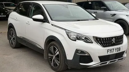 Used Peugeot 3008 Allure 120 HP (88 kW) 2017 White SUV