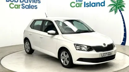 Used Skoda Fabia SE 75 HP (55 kW) 2017 White Hatchback