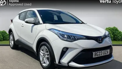 Used Toyota C-HR 122 HP (89 kW) 2023 White SUV