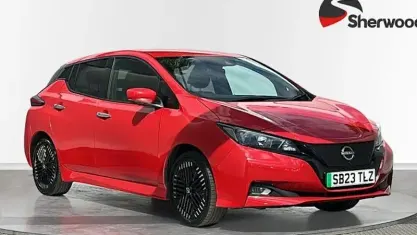 Used Nissan Leaf N-Connecta 110 kW (150 HP) 2023 Red Hatchback