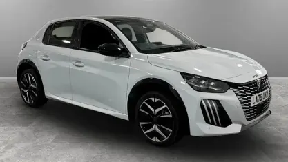 Used Peugeot 208 GTi 147 HP (108 kW) 2025 White Hatchback
