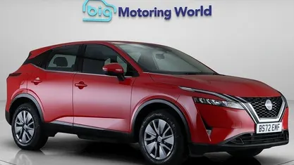 Used Nissan Qashqai S 140 HP (102 kW) 2023 Red SUV