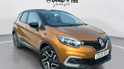 Begagnad Renault Captur Iconic 90 HK (66 kW) 2019 Orange SUV