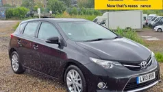 Black Used 2013 Toyota Auris Multidrive S Hatchback | £8,980 (Fair price)