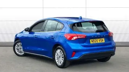 Used Ford Focus Titanium 125 HP (91 kW) 2020 White Hatchback