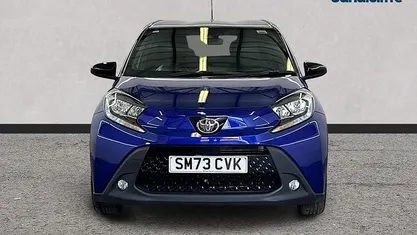 Usado Toyota Aygo X 72 HP (52 kW) 2022 Azul SUV