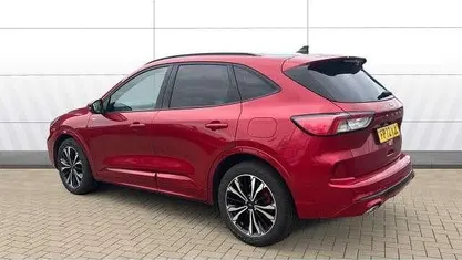 Used Ford Kuga ST-Line X 190 HP (139 kW) 2023 Red SUV