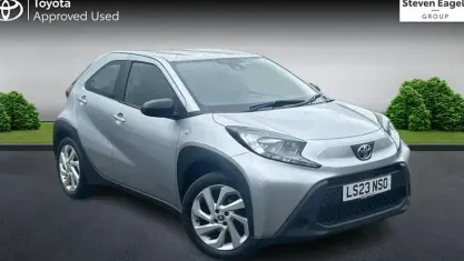 Used Toyota Aygo X PURE 72 HP (52 kW) 2023 Silver SUV
