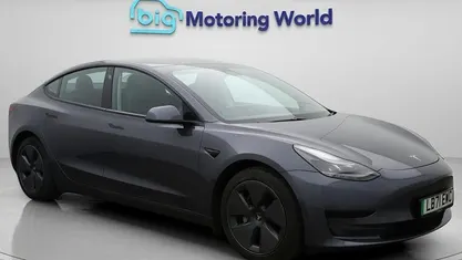 Used Tesla Model 3 Standard Range Plus 222 kW (302 HP) 2021 Sedan