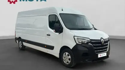 Used Renault Master Business 135 HP (99 kW) 2023 White MPV