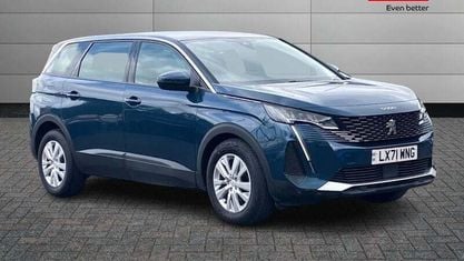 Used Peugeot 5008 Active Premium 131 HP (96 kW) 2022 MPV