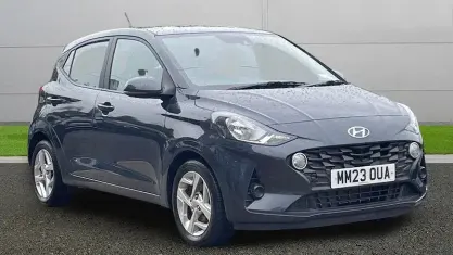 Used Hyundai i10 SE 67 HP (49 kW) 2023 Grey Hatchback