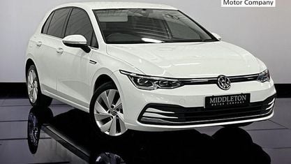 Second-hand VW Golf VII Style 116 CP (85 kW) 2020 Alb Hatchback