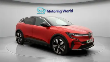 Used Renault Megane E-Tech Techno 161 kW (220 HP) 2022 Red Hatchback