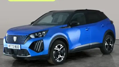 Używany Peugeot 2008 GTi 131 KM (96 kW) 2023 Niebieski SUV