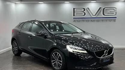 Used Volvo V40 Momentum 122 HP (89 kW) 2019 Hatchback