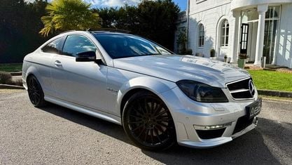 Begagnad Mercedes C63 AMG AMG 457 HK (336 kW) 2014 Silver Sportkupé