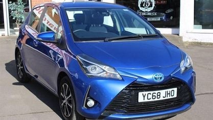 Usata Toyota Yaris Hybrid 101 CV (74 kW) 2018 Blu Utilitaria