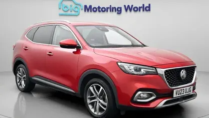 Używany MG HS Exclusive 162 KM (119 kW) 2023 Czerwony SUV