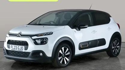 Used Citroën C3 PureTech 83 HP (61 kW) 2023 White Hatchback