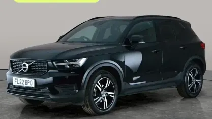 Begagnad Volvo XC40 R-Design 163 HK (119 kW) 2021 Svart SUV