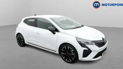 Used Renault Clio Techno 143 HP (105 kW) 2025 Hatchback